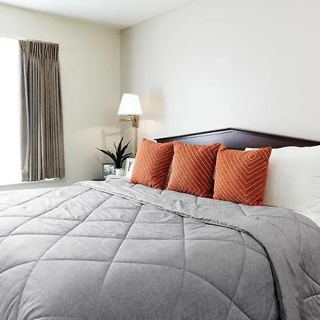Intown Suites Extended Stay Marietta Ga - Roswell Rd